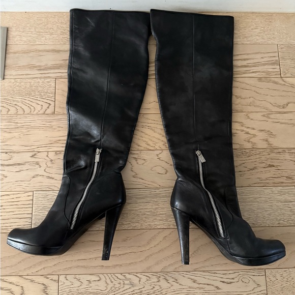 MICHAEL Michael Kors Black Over the Knee Boots - Picture 1 of 3